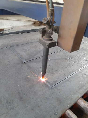 خدمات-برشکاری-cnc-فلزات