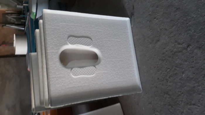 کفی-و-کاسه-توالت-فایبرگلاس-زرین-کار