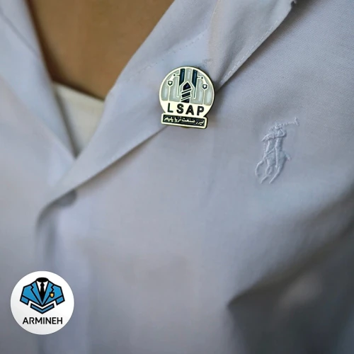 اتیکت-و-بج؛-داستان-برند-شما-آرمینه
