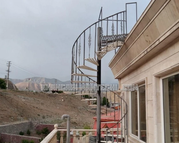 آهنگری-و-ساخت-پله-گرد-کرج