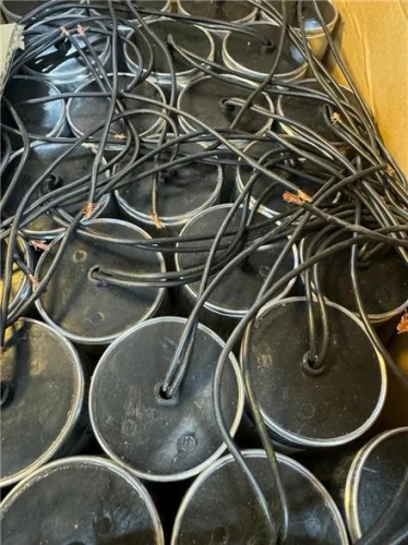 فروش-عمده-انواع-خازن-ac-و-راه-انداز-موتوری