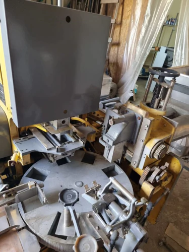 دستگاه-پک-کردن-کره-و-پرکن-کره-روسی