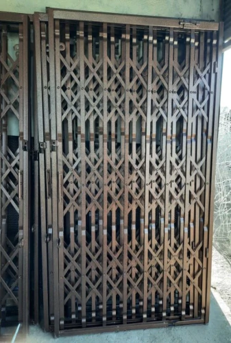 خدمات-جوشکاری-سیار--نرده-و-حفاظ--درب-اکاردونی