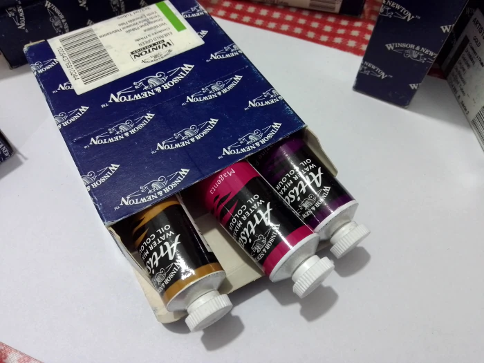 فروش-یک-مجموعه-کامل-رنگ-پایه-آب-آرتیزان-وینزور