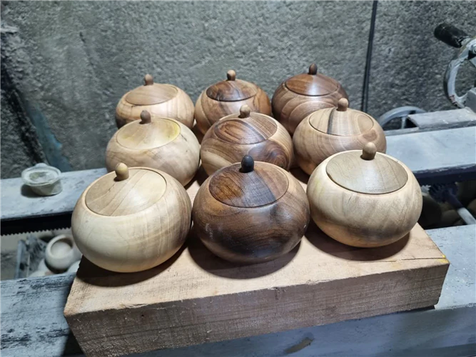 قندان-چوب-گردو-(آقای-قندان-خندان)