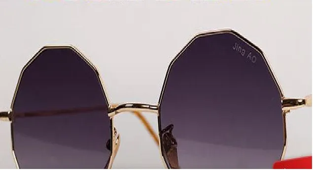 10-بهترین-عینک-آفتابی-مدل-(2024)