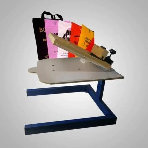 دستگاه-چاپ-سیلک-روی-نایلون-و-پلاستیک