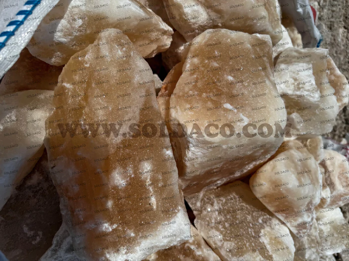 فروش-عمده-سنگ-نمک-نارنجی-در-بسته‌بندی-جامبو