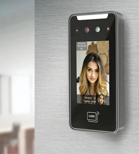 دستگاه-حضور-و-غیاب-وای-فای-و-تشخیص-چهره