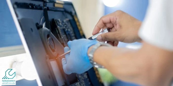 چرا-مانیتور-شما-روشن-نمی‌شود؟-تعمیر-سریع-و-مطمئ