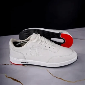1000 کفش تخت مردانه سفید مدل CALVIN KLEI (2024)