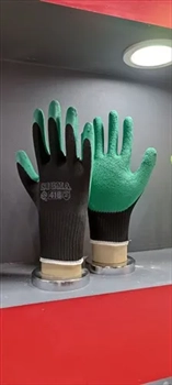 دستکش های صنعتی برند سیگما