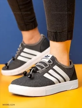 1000 کفش زنانه Adidas (2024)