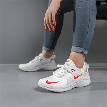 1000 کفش ورزشی Nike دخترانه سفید مدل Sar (2024)