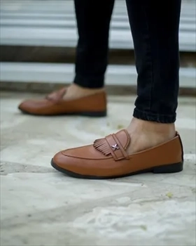 1000 کفش مجلسی مردانه مدل Jimo (عسلی) (2024)