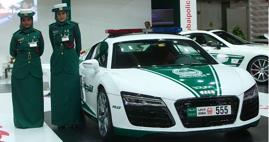 3 کلیپ از خودروهای لاکچری پلیس دبی (2024)